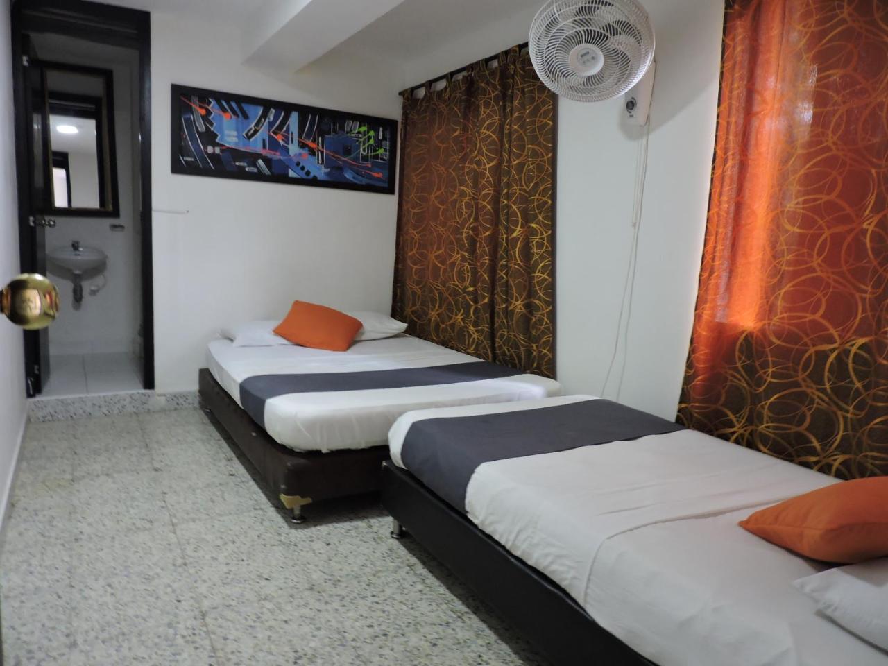 Hotel Jc 43 Medellín Esterno foto