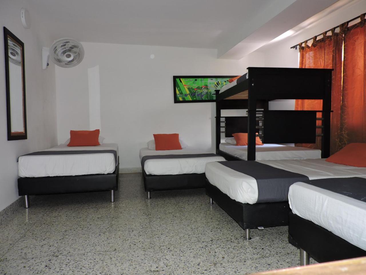 Hotel Jc 43 Medellín Esterno foto